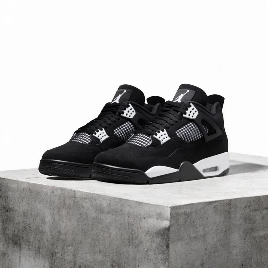 Jordan 4 White Thunder