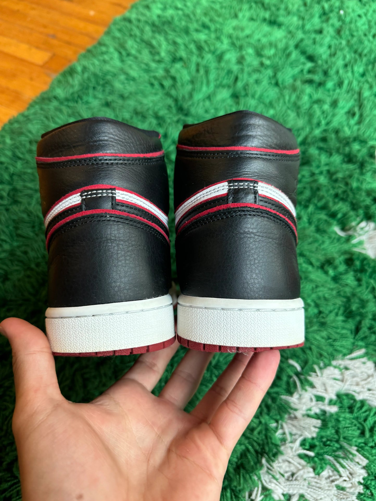 Jordan 1 High Bloodline